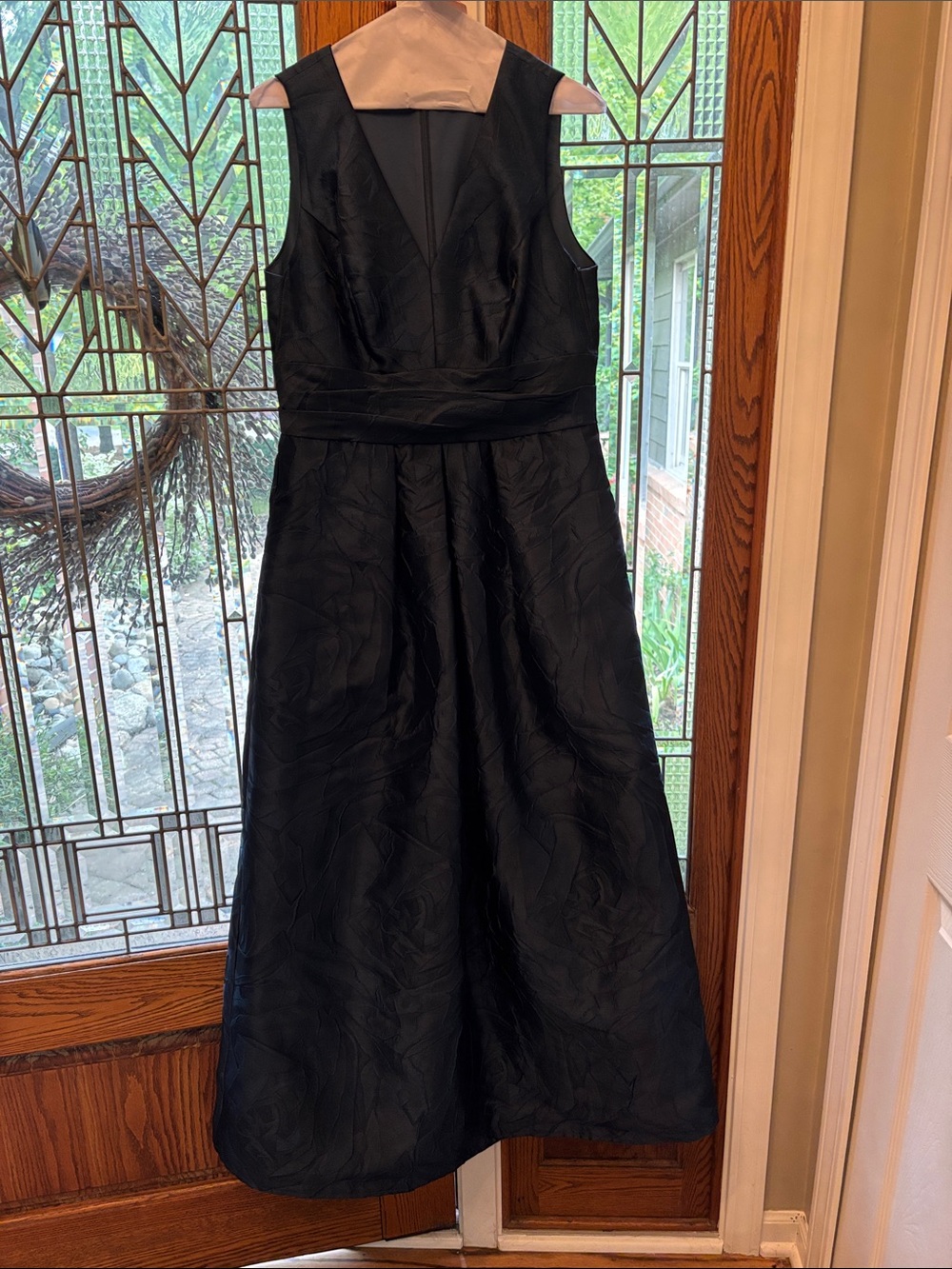 Kay Unger Textured Sleeveless V-Neck Evening Gown in Deep Teal - Picture 2 of 4
